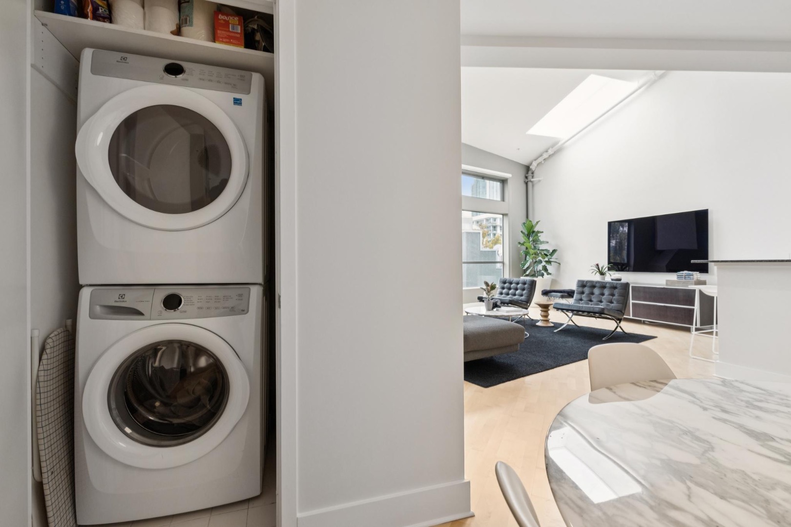 260 Clara #8 Image 12